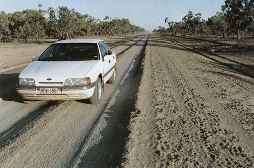 Study of swelling “black cotton” clay properties for road works